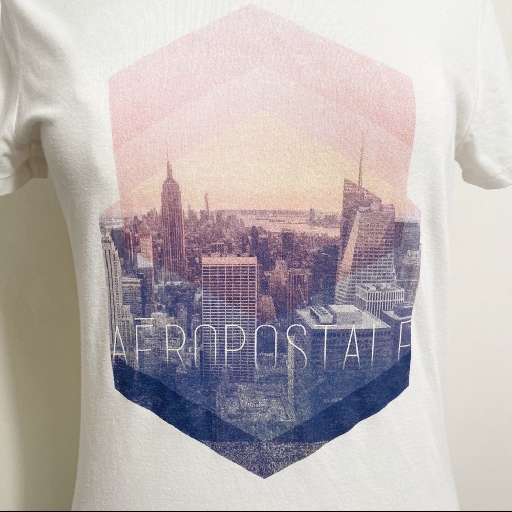 AEROPOSTALE cityscape graphic cotton blend tee L